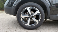 Nissan Qashqai 1.3 DiG-T MH 158 N-Connecta 5dr Xtronic Petrol Hatchback